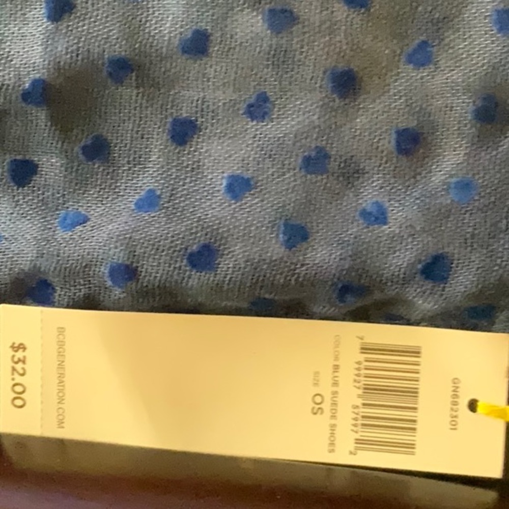 Blue Heart Sheer Scarf - Picture 5 of 7